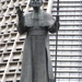 előtte II. János Pál szobra